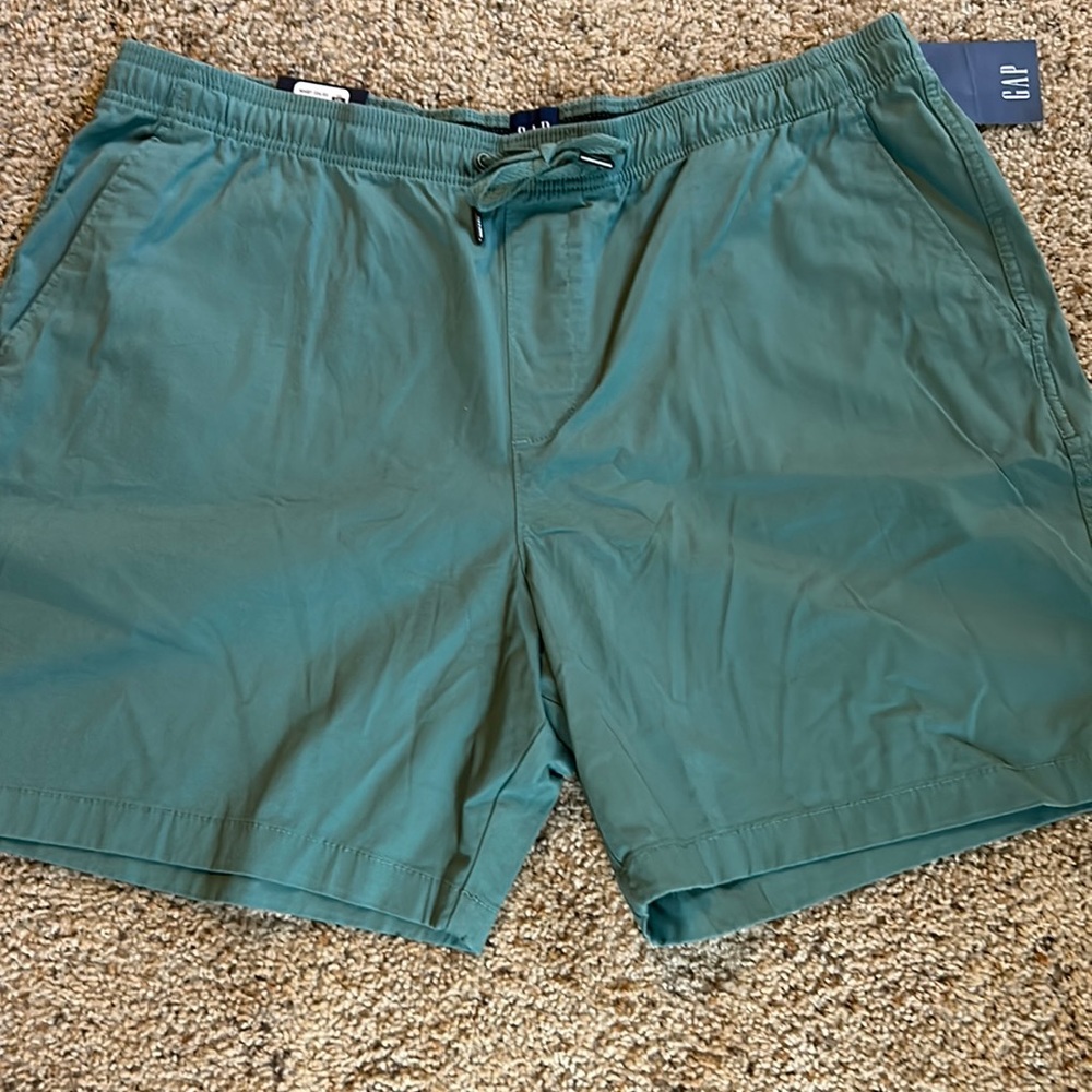 Men’s gap shorts XXL